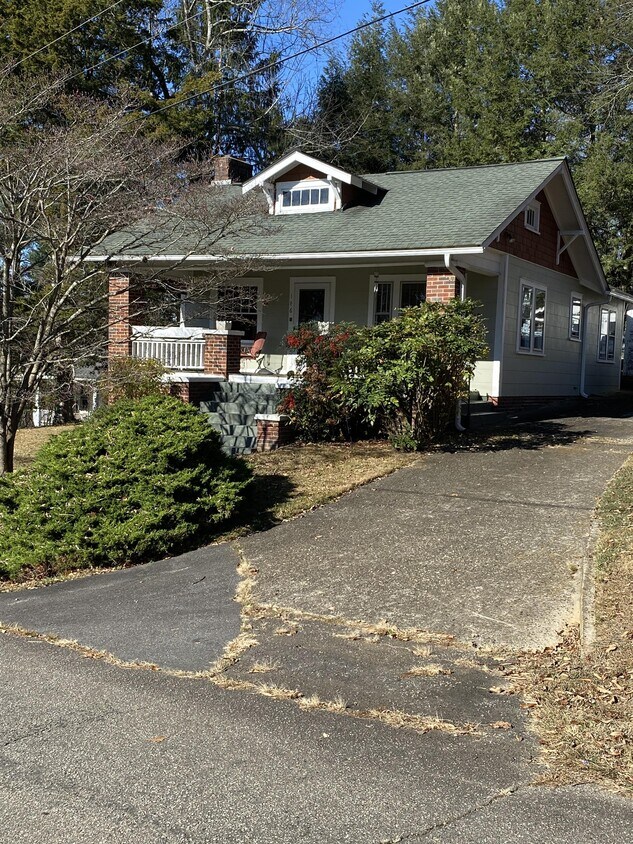 Foto principal - 146 Beaver Dr