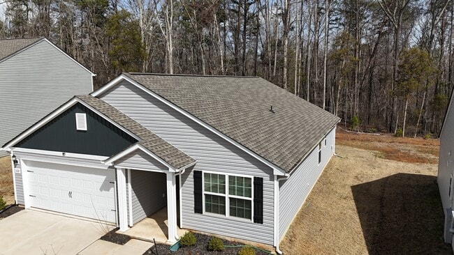 Building Photo - 3122 Maple Rdg Dr