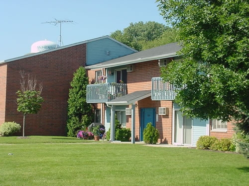 Primary Photo - Westside Crest Apartments