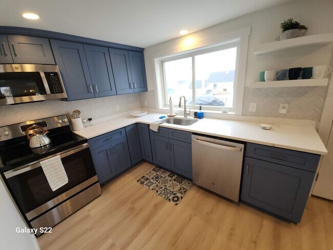 Foto del edificio - Beautiful Coastal Cottage with Water Views...
