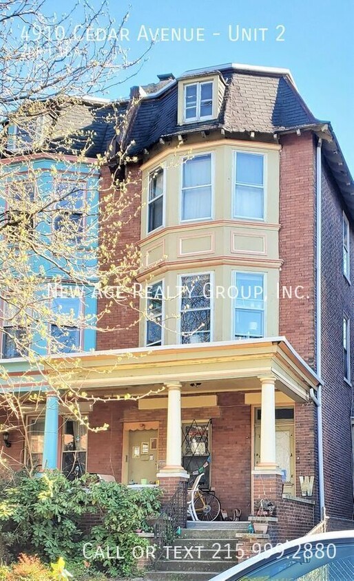 Primary Photo - Large 2 bedroom, 1 bathroom apartment loca...