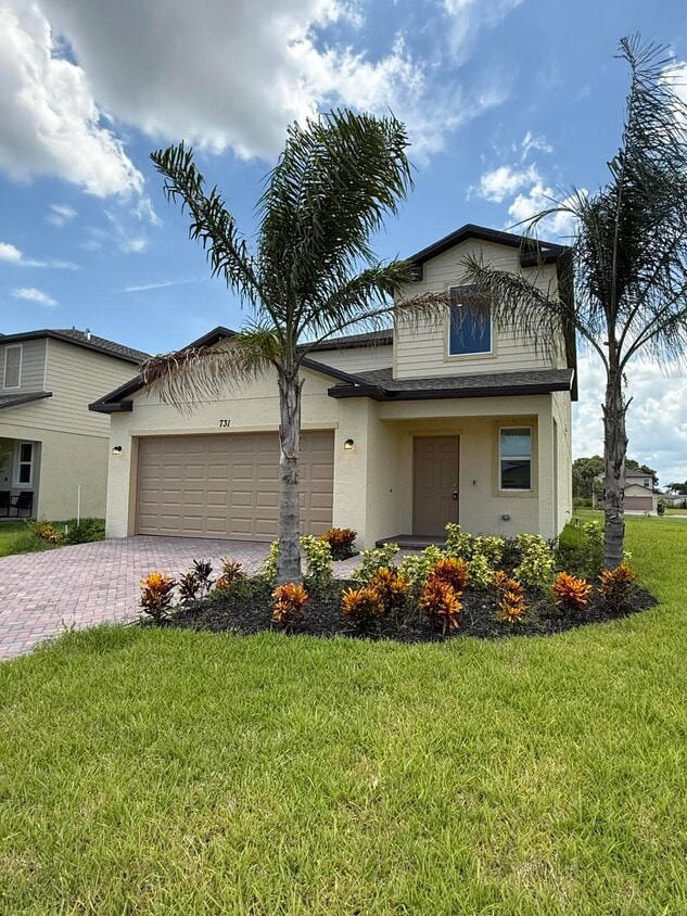 Foto principal - 731 Carlyle Wy