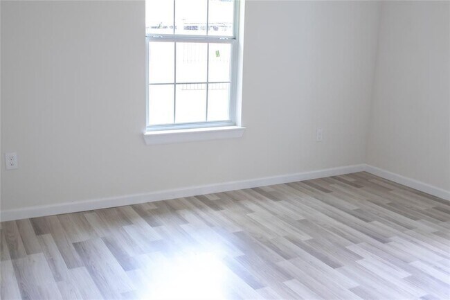 Foto del edificio - 5814 Pershing St