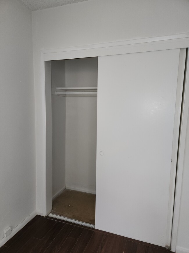 Closet - 4811 Lennox Ave