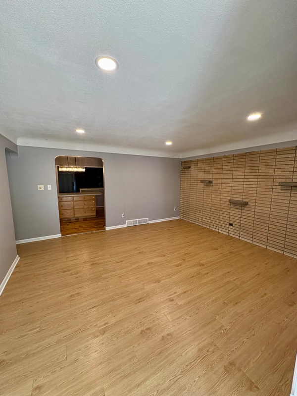 Building Photo - 2044 Arcola St