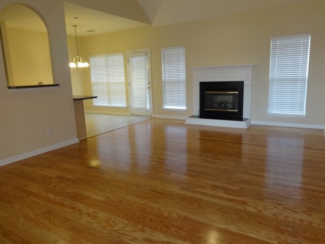 Building Photo - 5552 Craftwood Dr