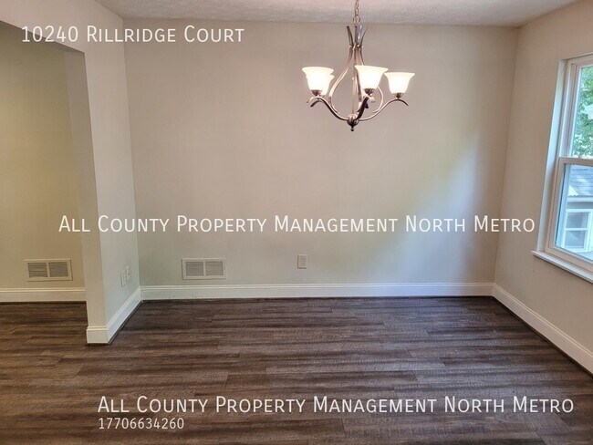 Building Photo - 10240 Rillridge Court