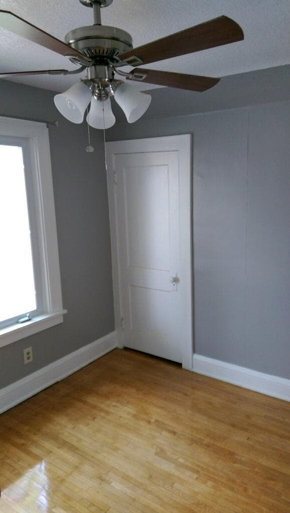 Foto del edificio - 809 13th Ave SE