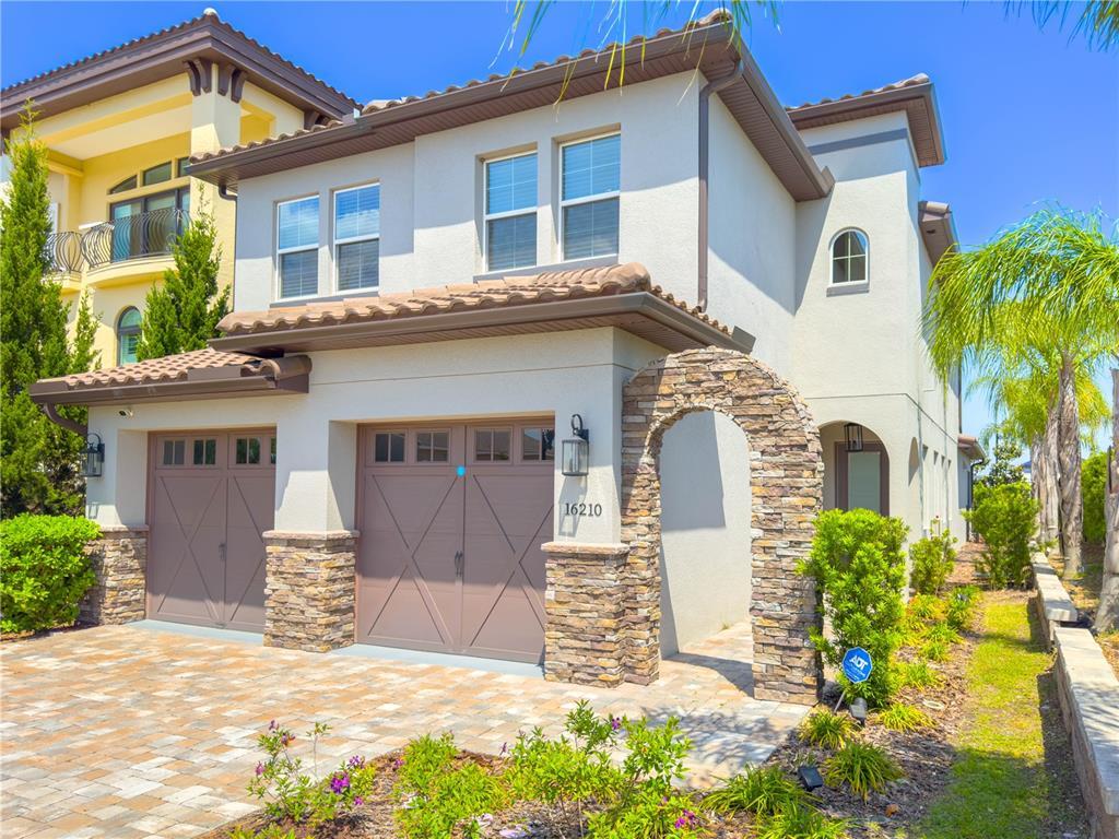 Foto principal - 16210 Ravenna Ct