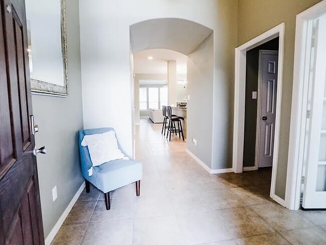 Building Photo - 1733 Rosson Rd