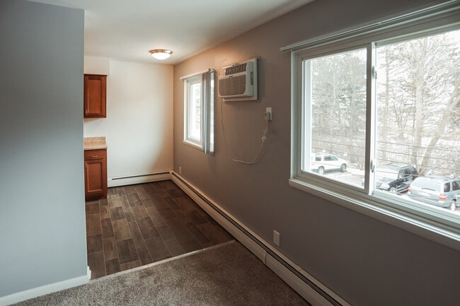 Building Photo - 2805 Harwick Dr