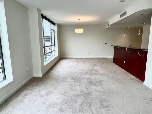 Foto del edificio - Concord Condominiums ~ Belltown
