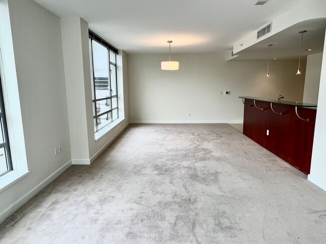Building Photo - Concord Condominiums ~ Belltown