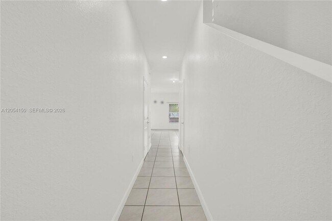 Foto del edificio - 1161 SW 8th Ave