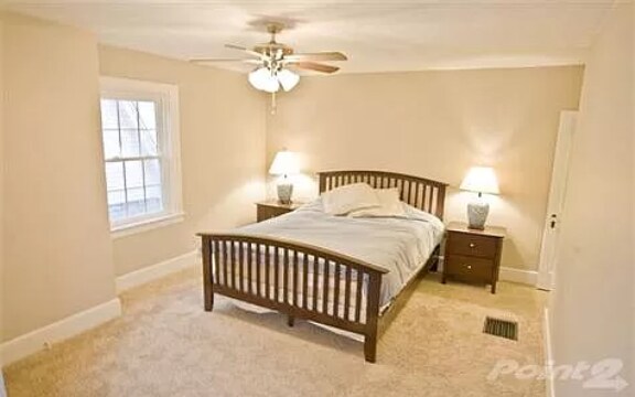Foto del edificio - 1737 Nicholasville Rd