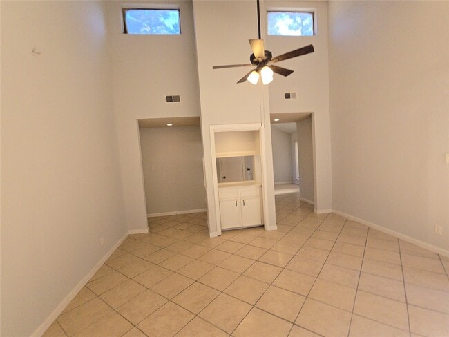 Foto del edificio - 11231 Glenforest Dr