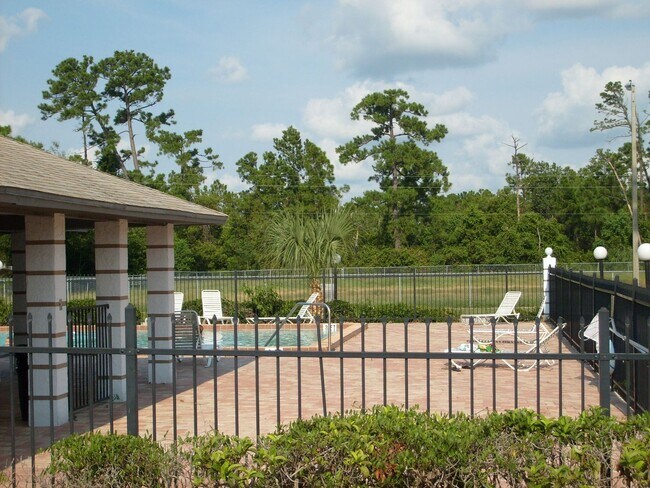 Foto del edificio - Remodeled Patio Home, Minutes Away From UCF, Technology Park, & the E/W Expressway