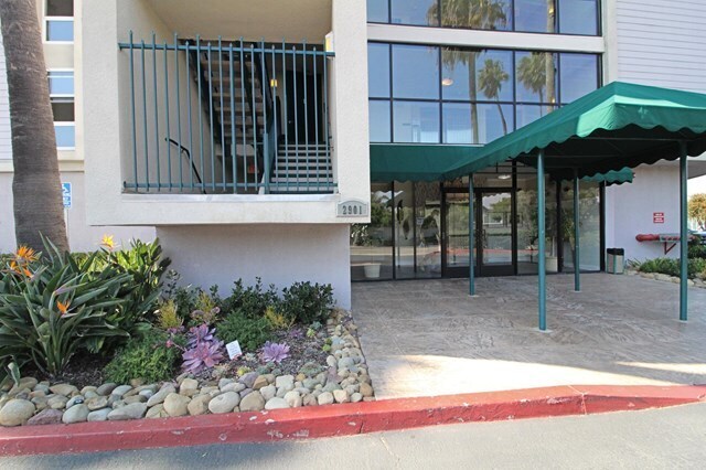 Foto del edificio - 2901 Peninsula Rd