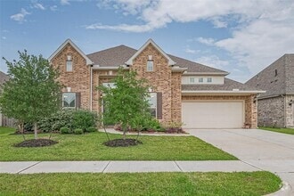 Building Photo - 5511 Highland Dr