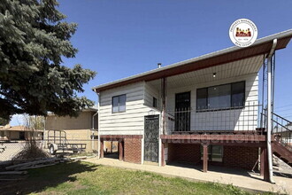 Building Photo - 1149 E 58th Ave