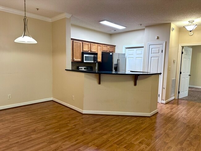 Foto del edificio - 208 Sterling Oaks Dr