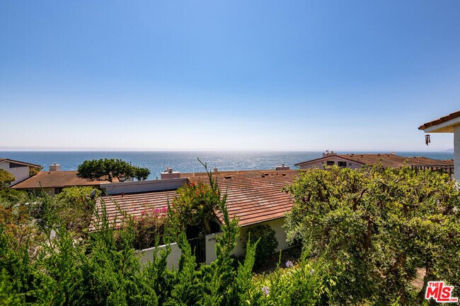 Foto del edificio - 6789 Shearwater Ln