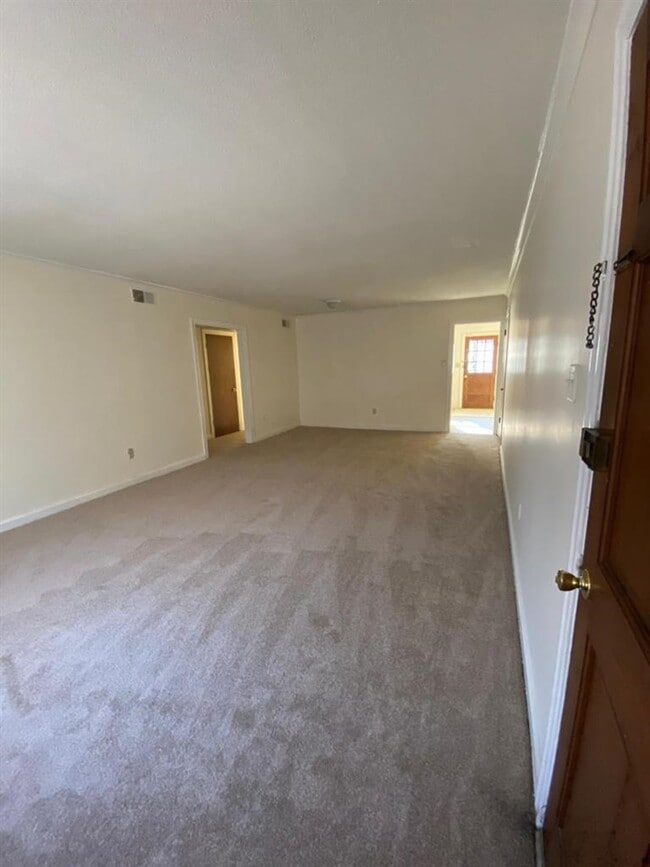 3210 13 Colony Mall Unit 1A, Memphis, TN 38115 Condo for Rent in