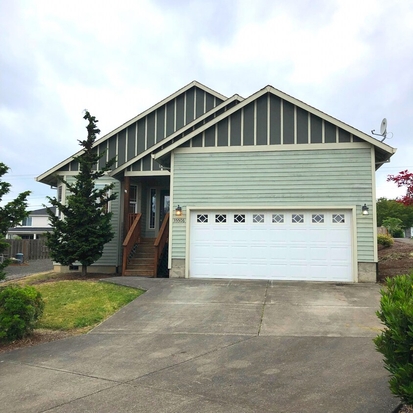 Primary Photo - 35506 Jakobi St