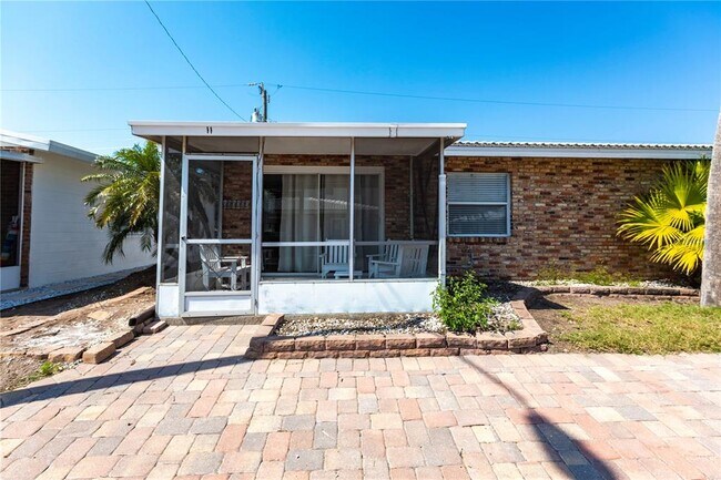 Building Photo - 6020 Midnight Pass Rd