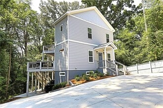 Building Photo - 2125 Clay Rd SW