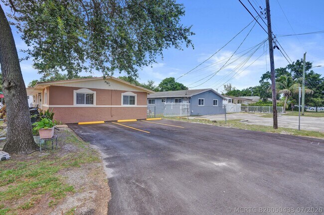 Building Photo - 2147 NW 100th St