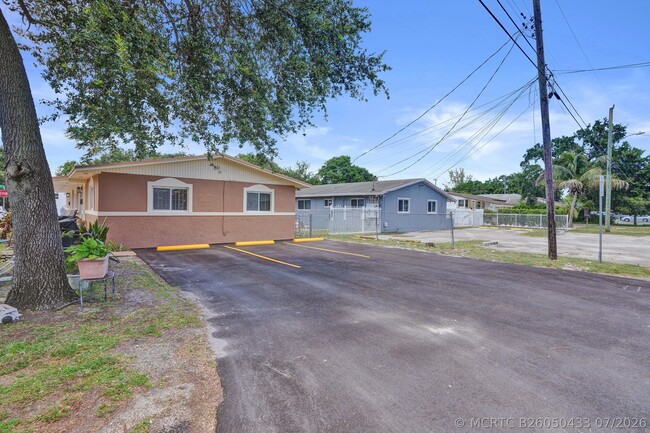 Foto del edificio - 2147 NW 100th St