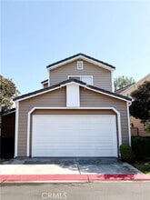 Building Photo - 2600 Woodbury Dr
