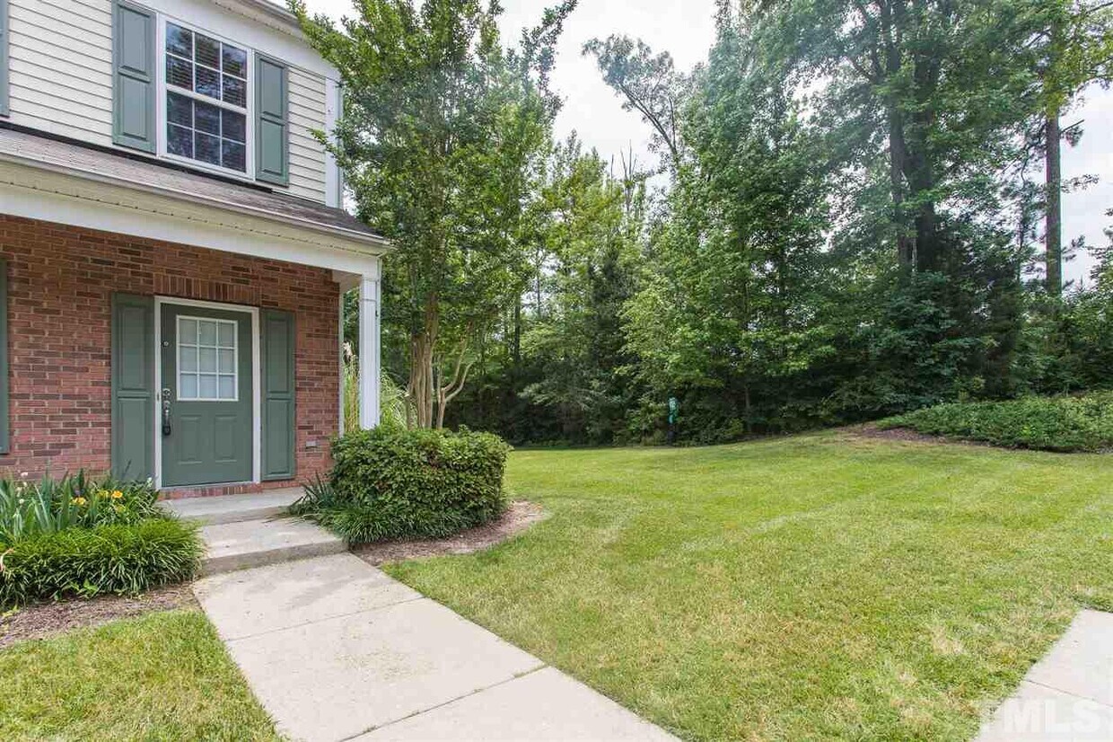 Primary Photo - 113 Sterling Oaks Ct