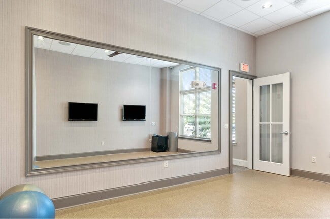 Building Photo - The Flats at Lansdale