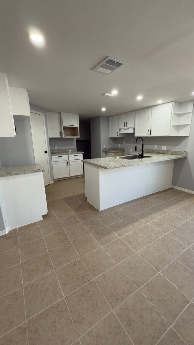 Foto del edificio - 712 Independence Dr