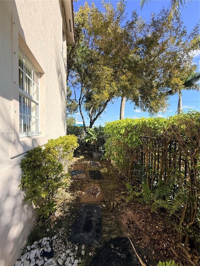 Building Photo - 2117 NE 7th St