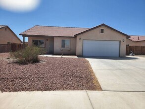 Building Photo - 5926 Regino Ave