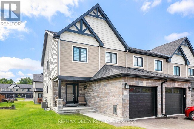 Building Photo - 63 Johanne St
