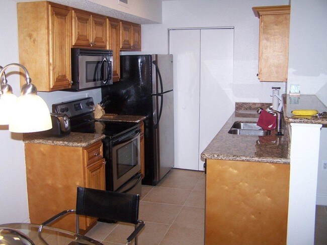 marble counters - 12571 Equestrian Cir