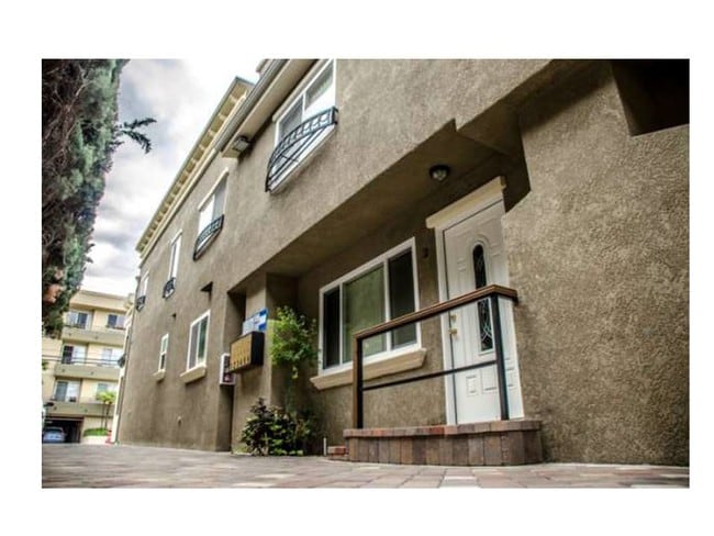 Building Photo - 15017 Dickens St