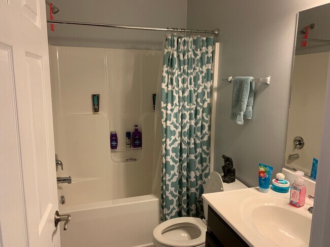 Foto del edificio - 601 Devon Ln