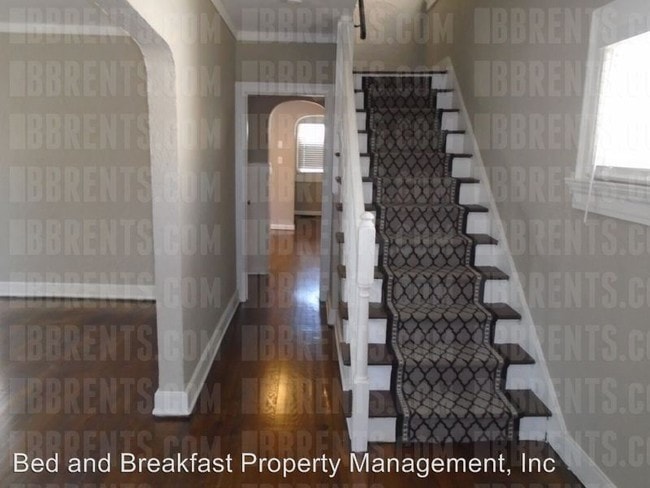 Building Photo - 4 br, 1.5 bath House - 1303 Kumler Avenue,