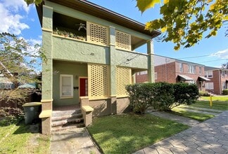 Building Photo - 2818 Herschel St