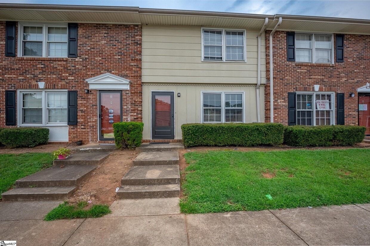 1A1A651B White Horse Rd, Greenville, SC 29605 Condo for Rent in