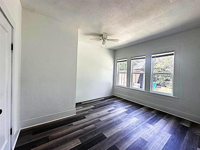 Building Photo - 2108 Ave D