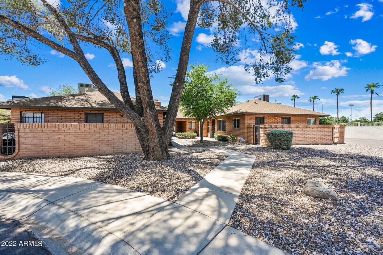 6408 S Newberry Rd, Tempe, AZ 85283 Townhome Rentals in Tempe AZ