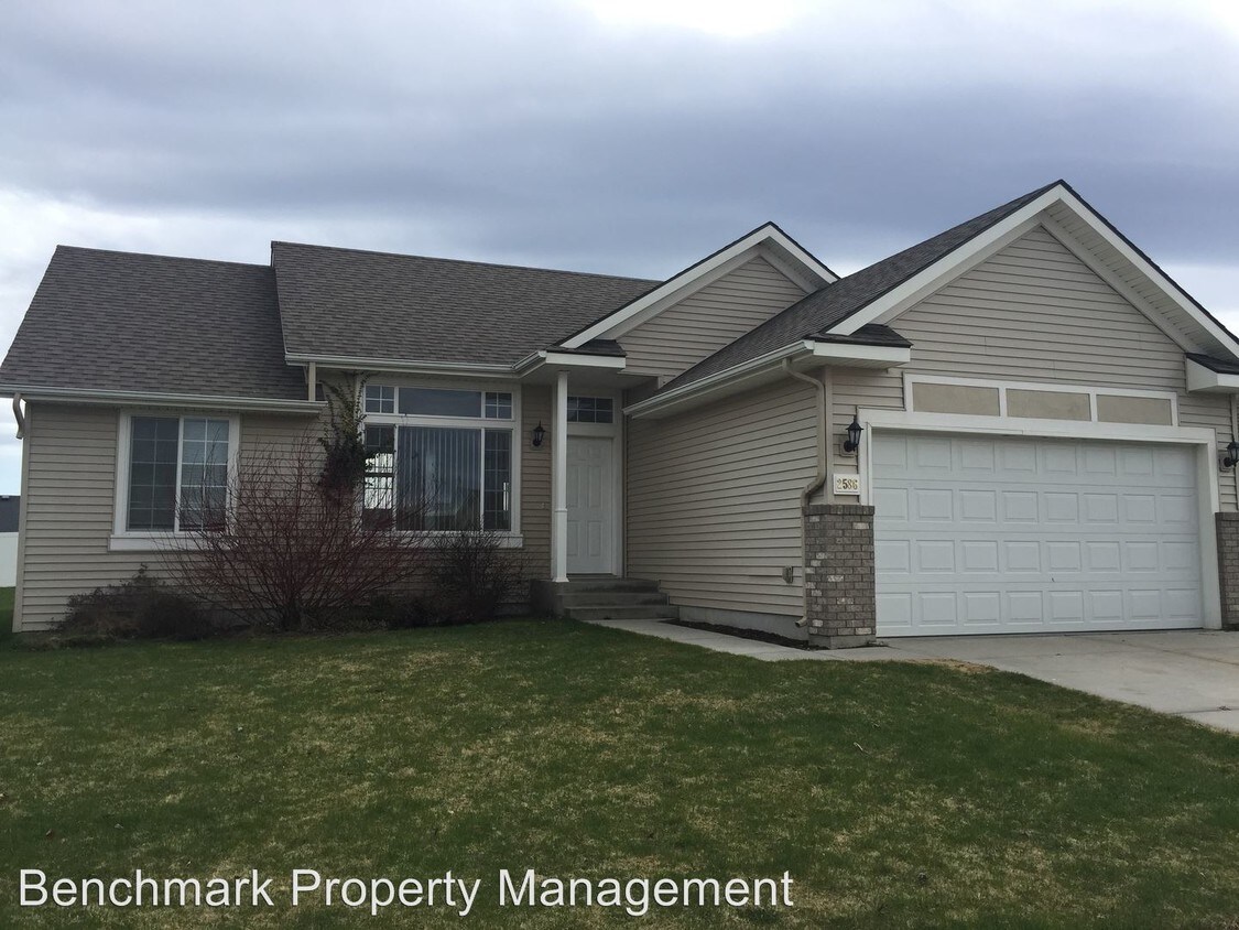Primary Photo - 3 br, 2 bath House - 2586 N. Cool Water Drive