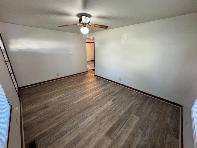 Foto del edificio - Two Bedroom Home