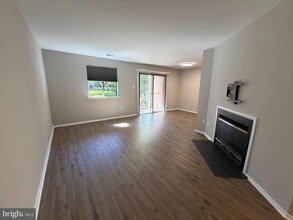 Building Photo - 402B Cypress Point Cir